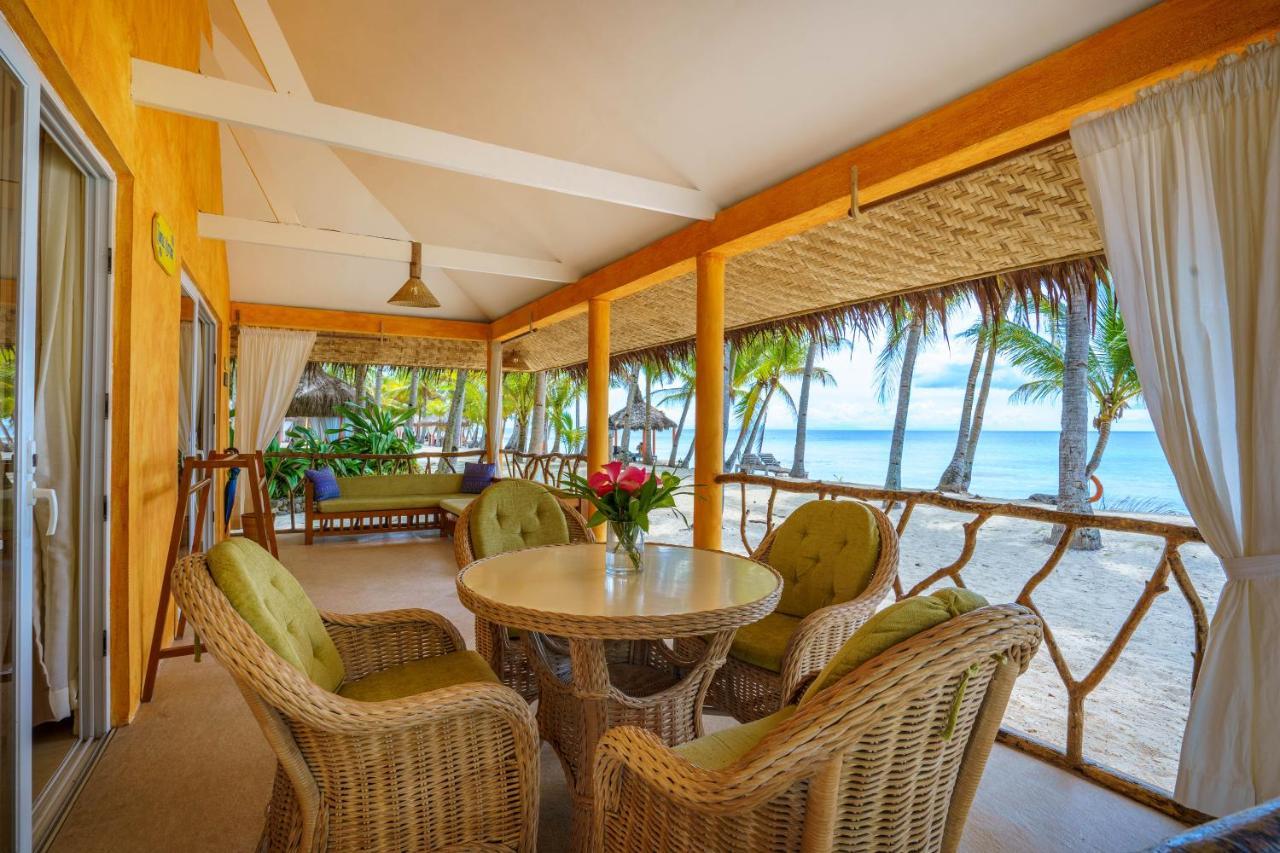Coco Grove Beach Resort, Siquijor Island Esterno foto A veranda