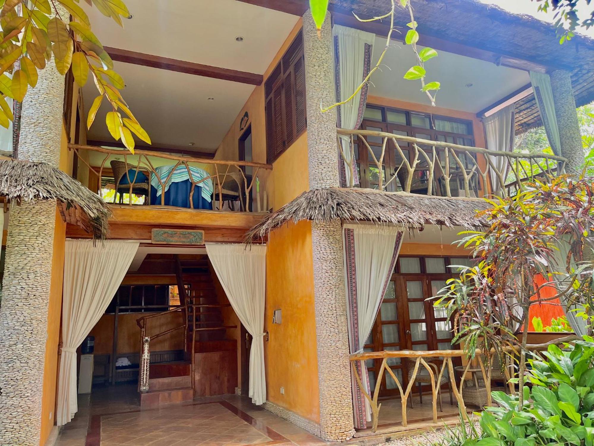 Coco Grove Beach Resort, Siquijor Island Esterno foto A villa at the resort