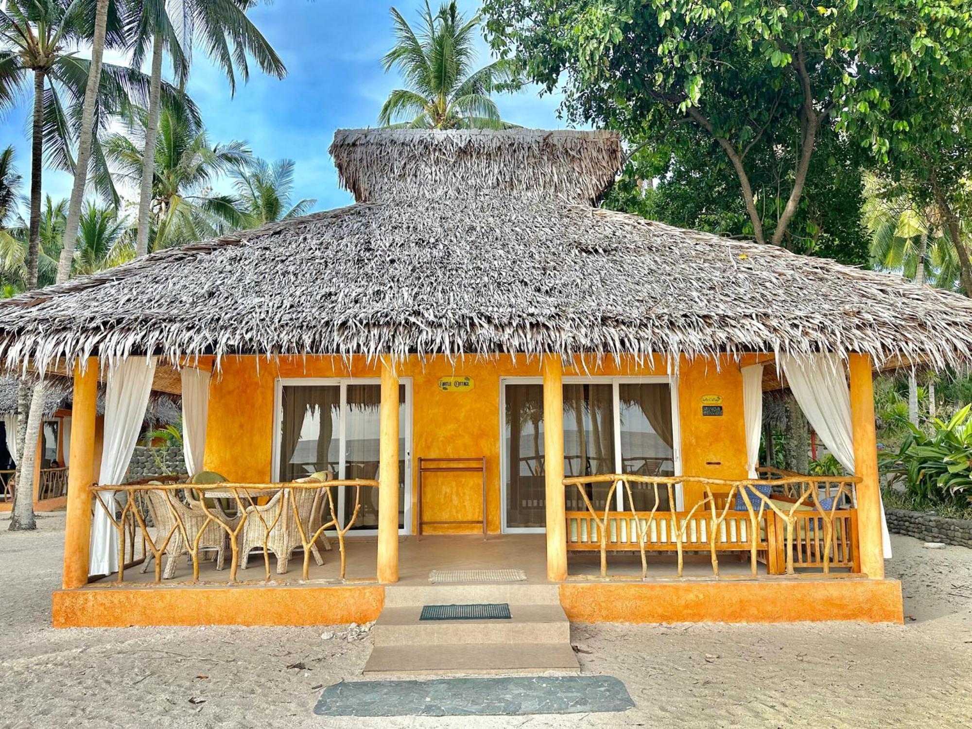 Coco Grove Beach Resort, Siquijor Island Camera foto The restaurant at the resort